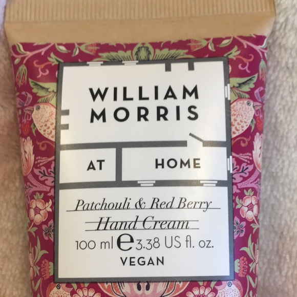 William Morris At Home Scented Patchouli & Red Berry Hand Cream 3.38oz NWT vegan - Picture 13 of 15